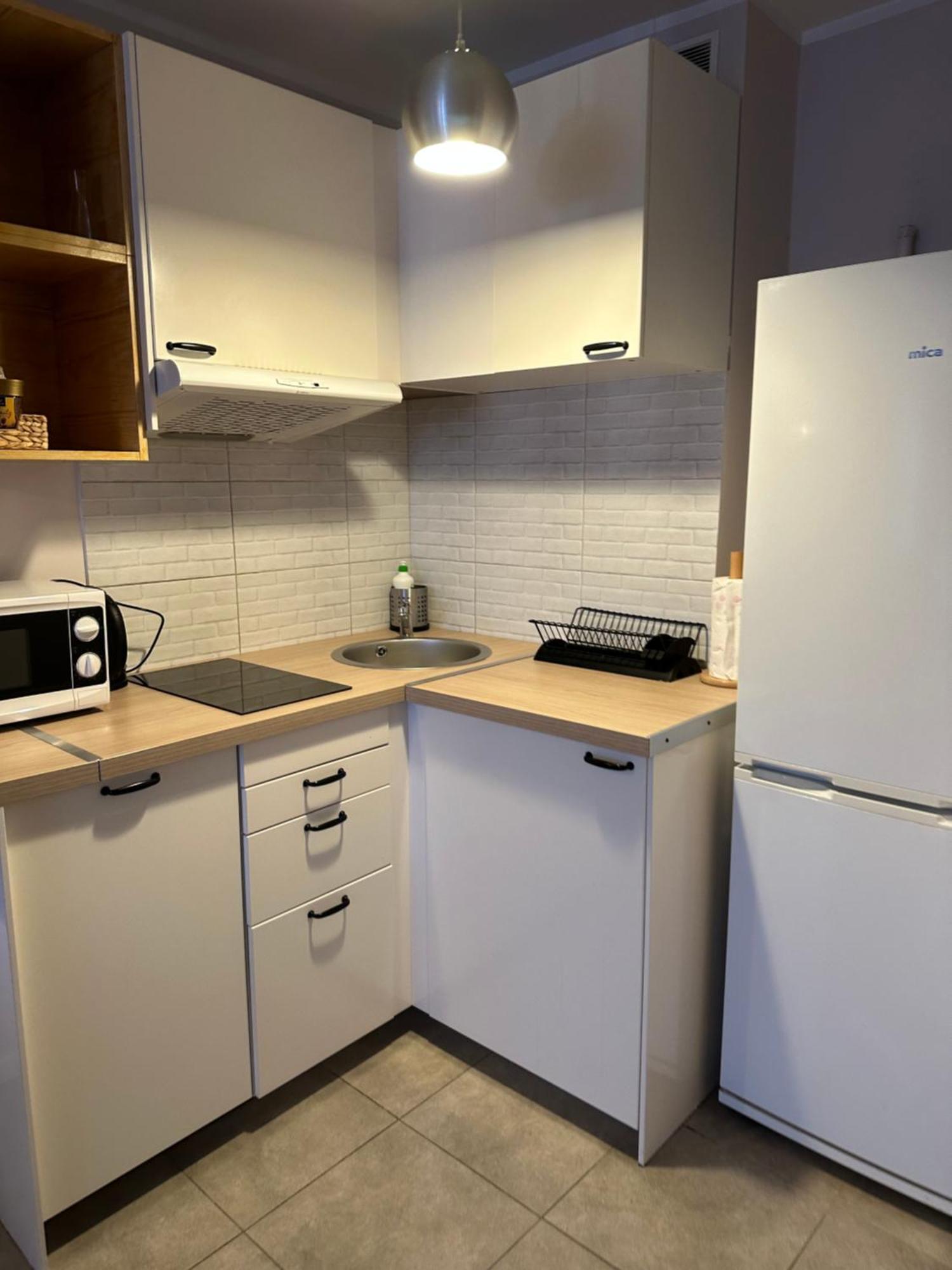 Coser Apartamenty Grzybowska Varşovia Exterior foto