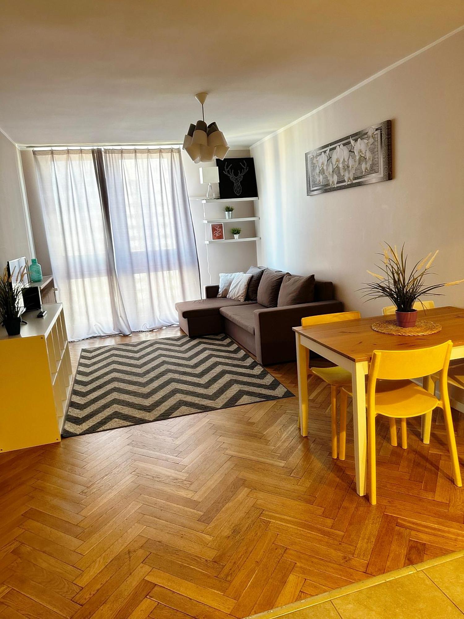 Coser Apartamenty Grzybowska Varşovia Exterior foto