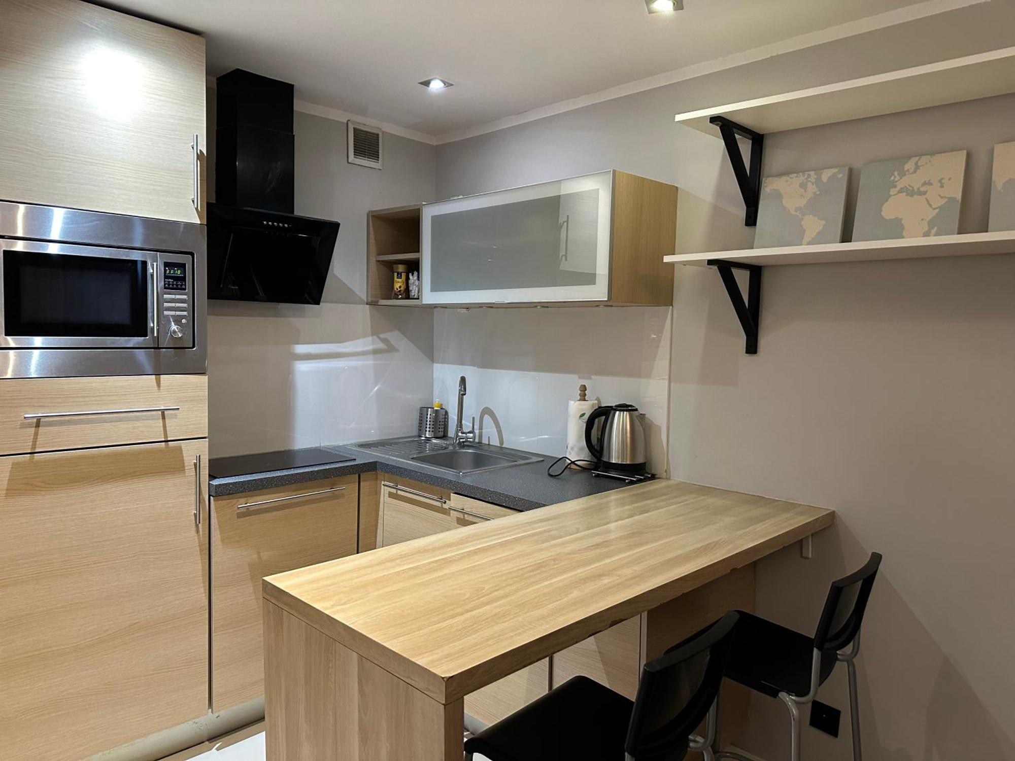 Coser Apartamenty Grzybowska Varşovia Exterior foto